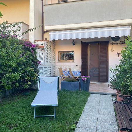 Villetta Relax Fast Wi-Fi 9 Min Porto Civitavecchia Santa Marinella Oda fotoğraf
